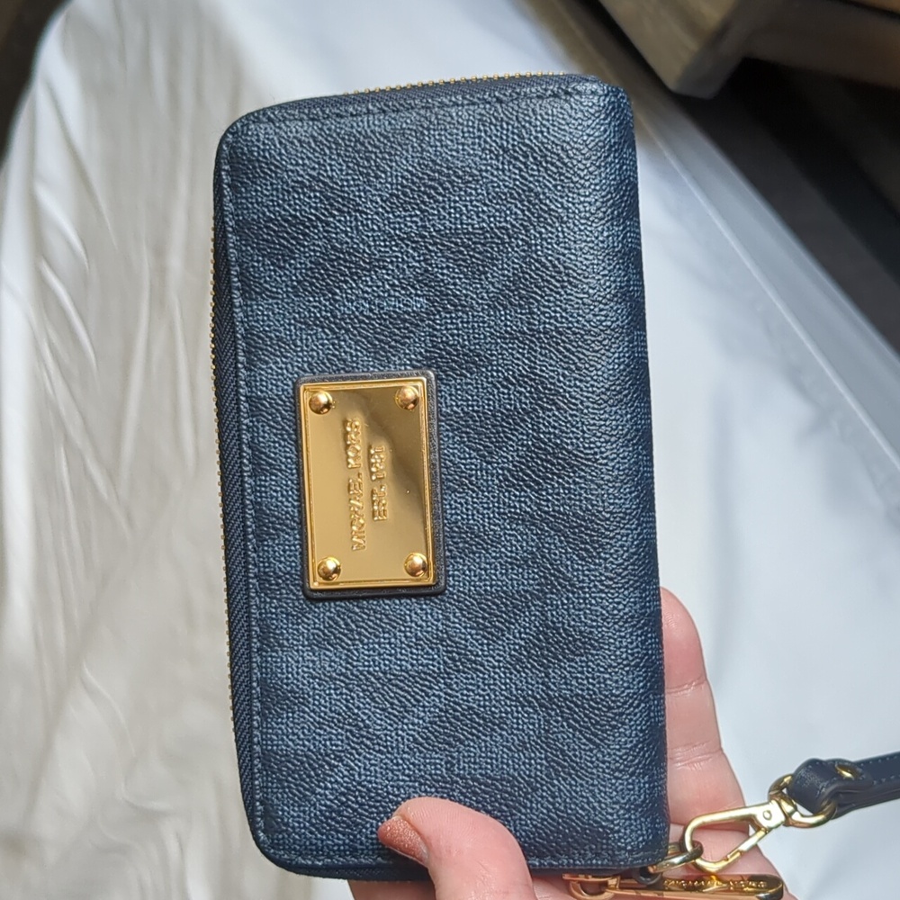 Michael Kors Jet Set Signature wallet/wristlet